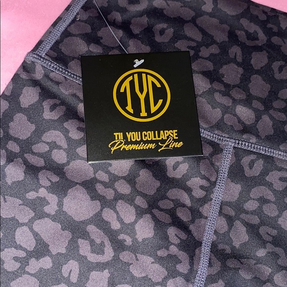 Til you collapse Shorts - Picture 4 of 4